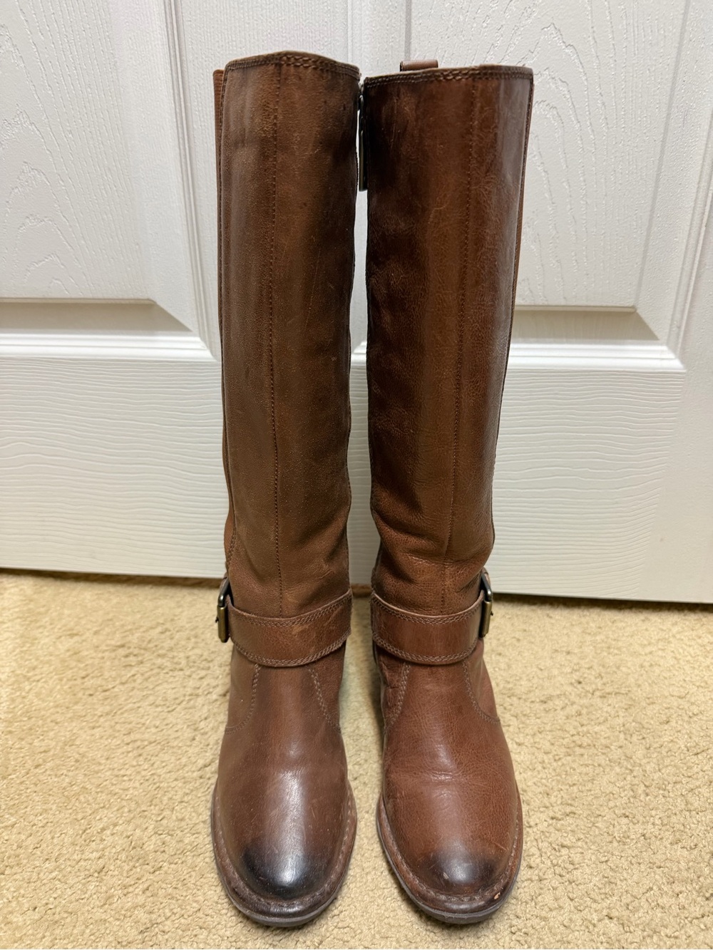 Gianni Bini size 5 Classic Brown Leather Knee-High Riding Boots